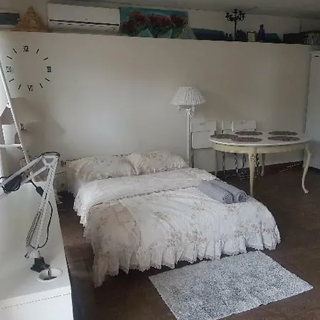 Apartamento By The Sea2 *
